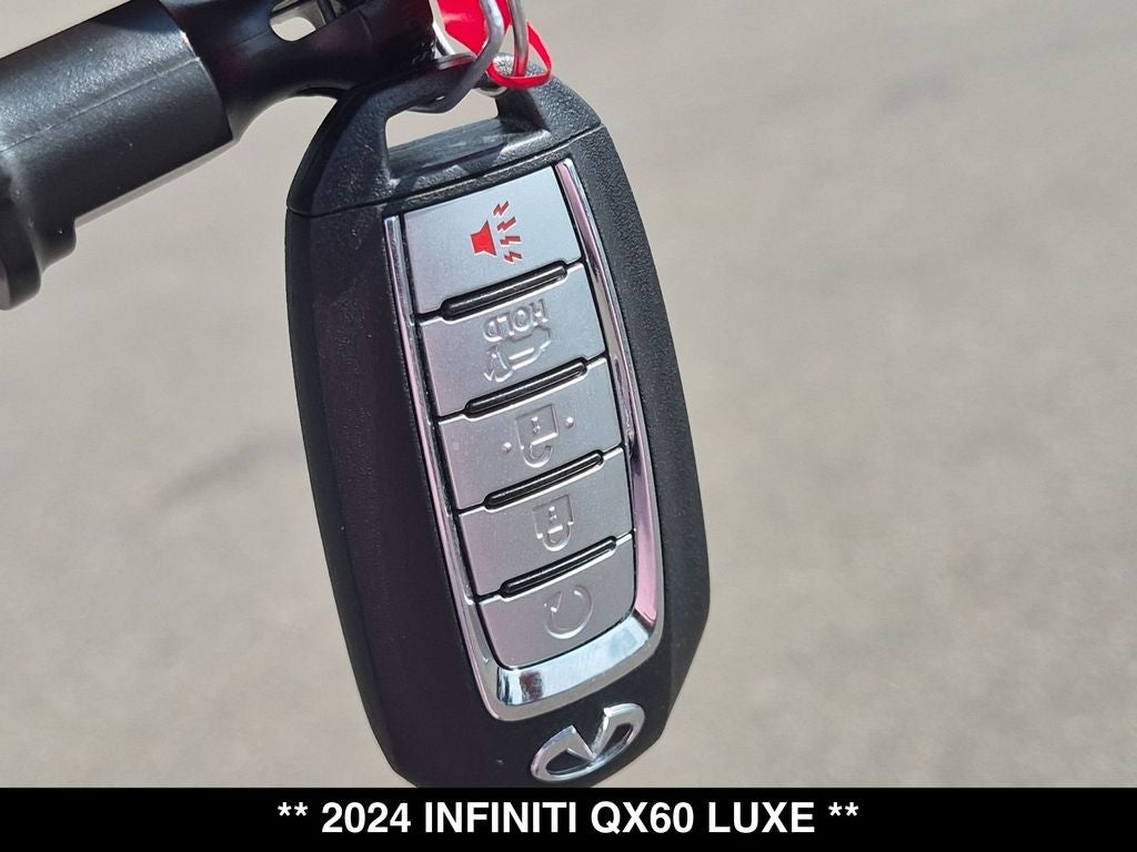 2024 INFINITI QX60 LUXE