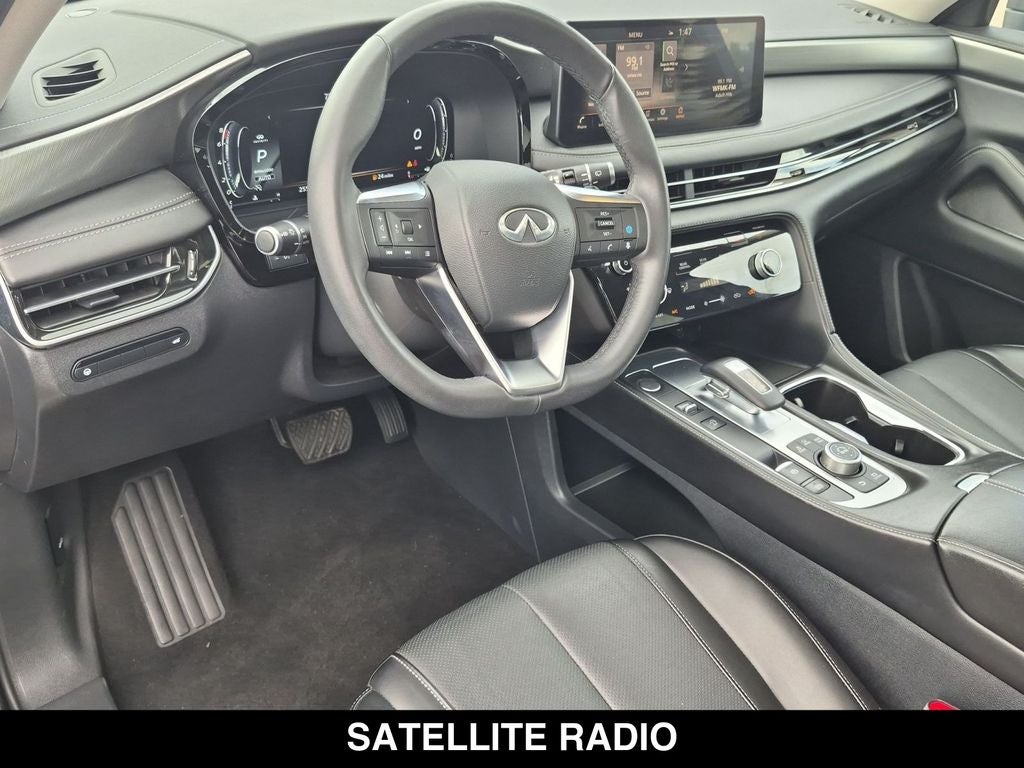 2024 INFINITI QX60 LUXE