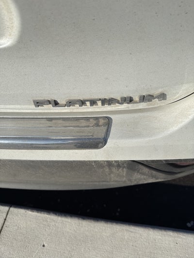 2025 Toyota Highlander Hybrid Platinum