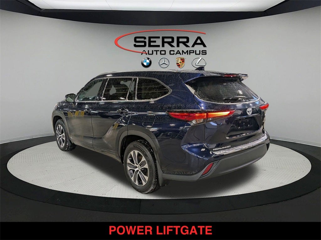 2022 Toyota Highlander Hybrid XLE