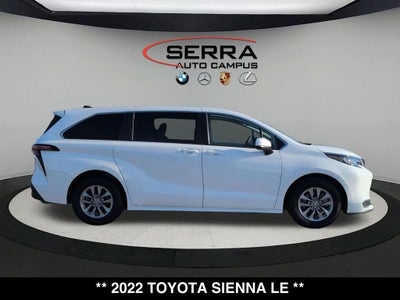 2022 Toyota Sienna LE 8 Passenger