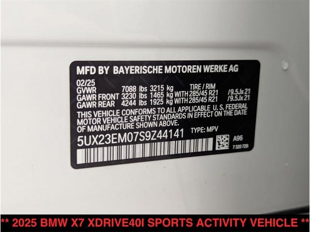 2025 BMW X7 xDrive40i