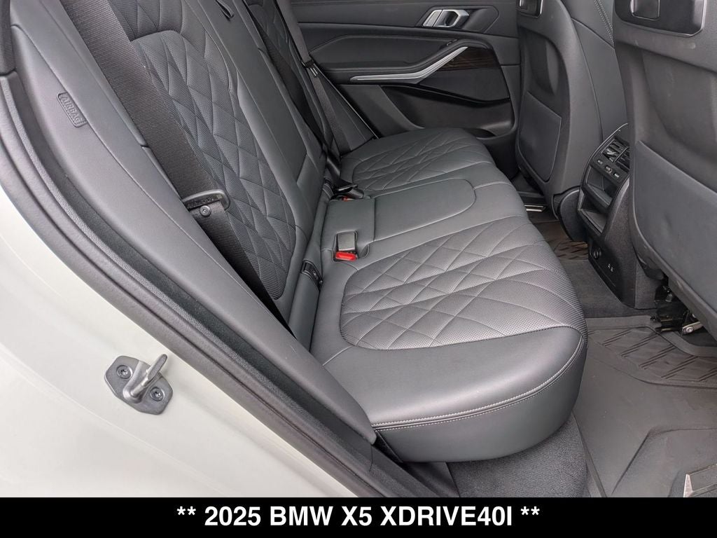 2025 BMW X5 xDrive40i