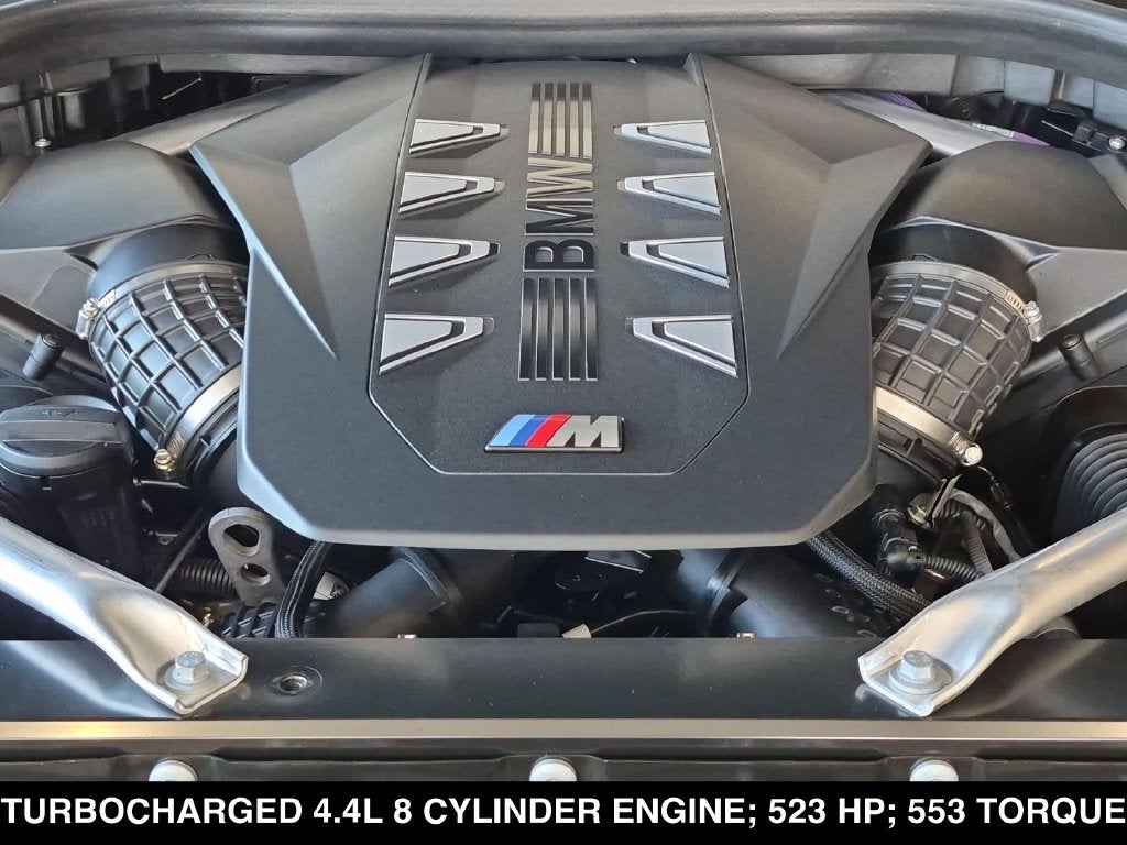 2027 BMW X7 M60i