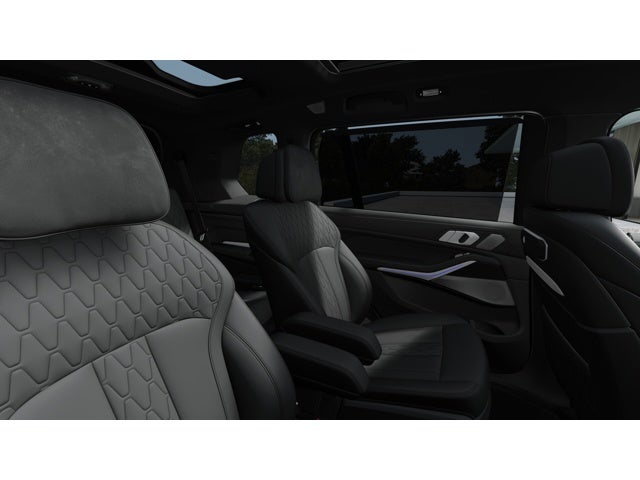 2027 BMW X7 M60i
