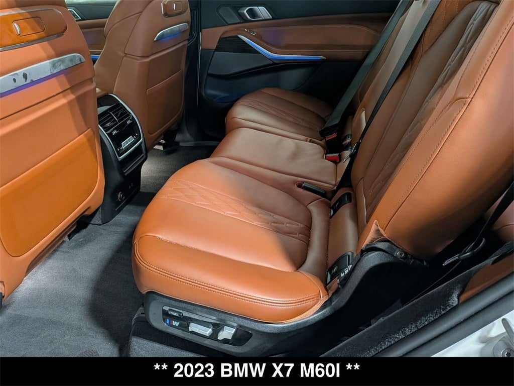 2023 BMW X7 M60i