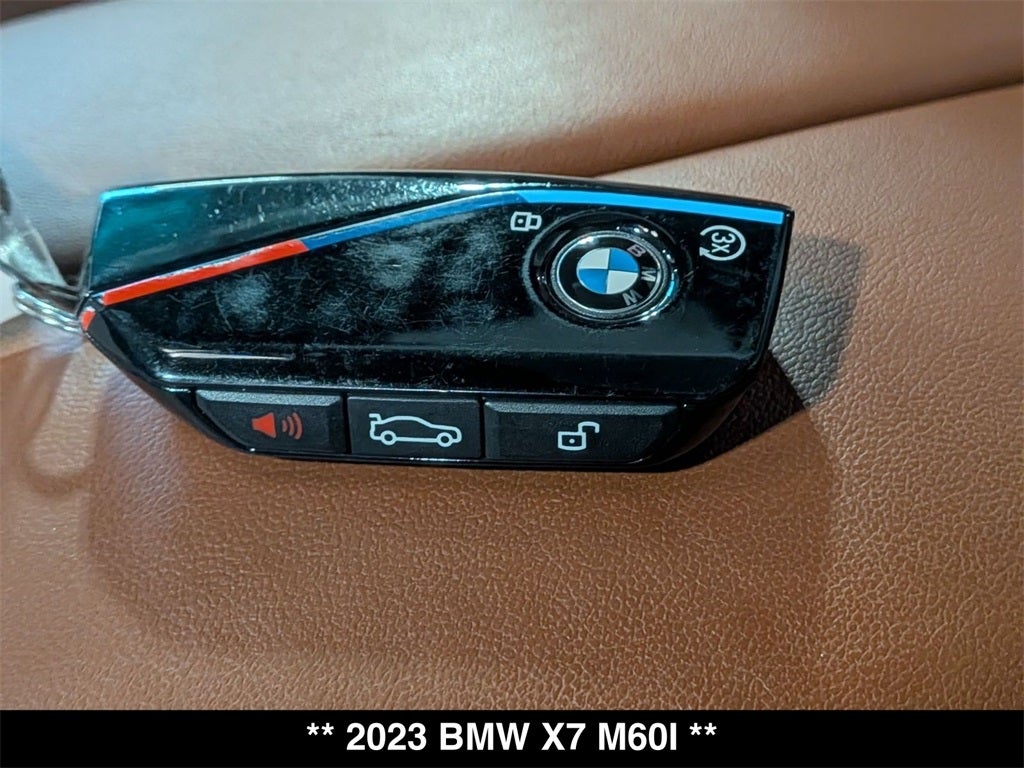 2023 BMW X7 M60i