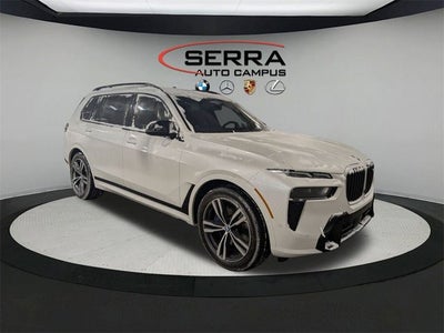 2023 BMW X7 M60i