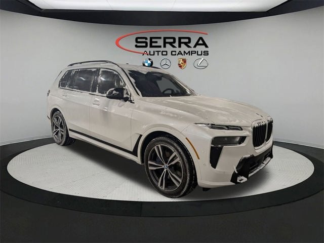 2023 BMW X7 M60i