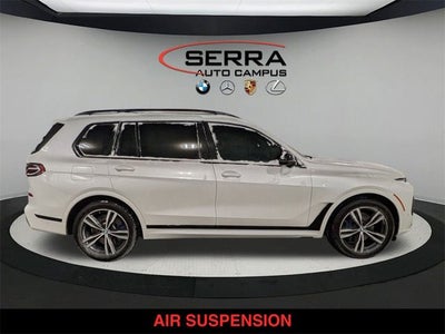 2023 BMW X7 M60i