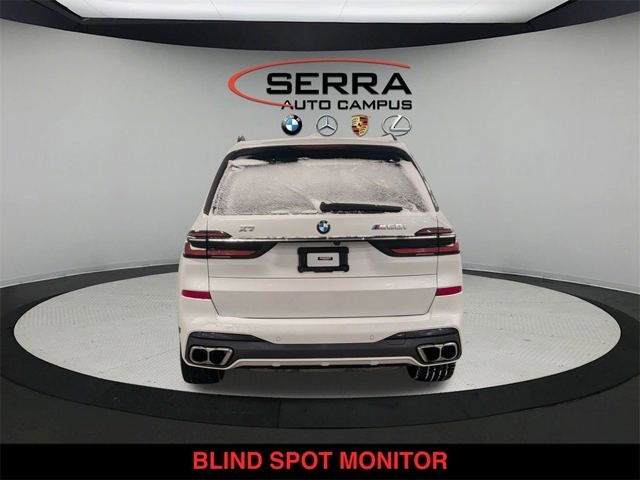 2023 BMW X7 M60i