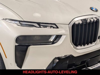 2023 BMW X7 M60i