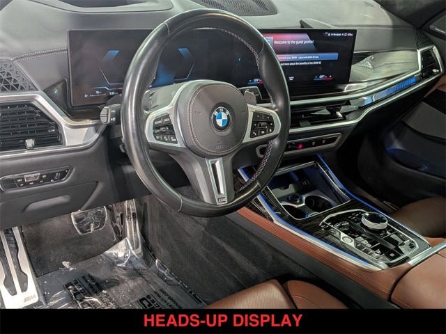 2023 BMW X7 M60i