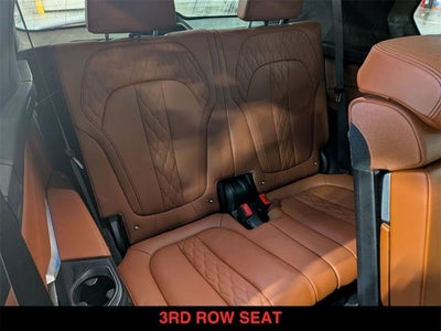 2023 BMW X7 M60i
