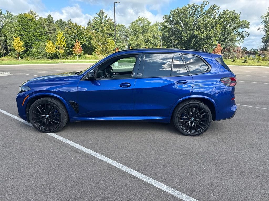 2025 BMW X5 M60i