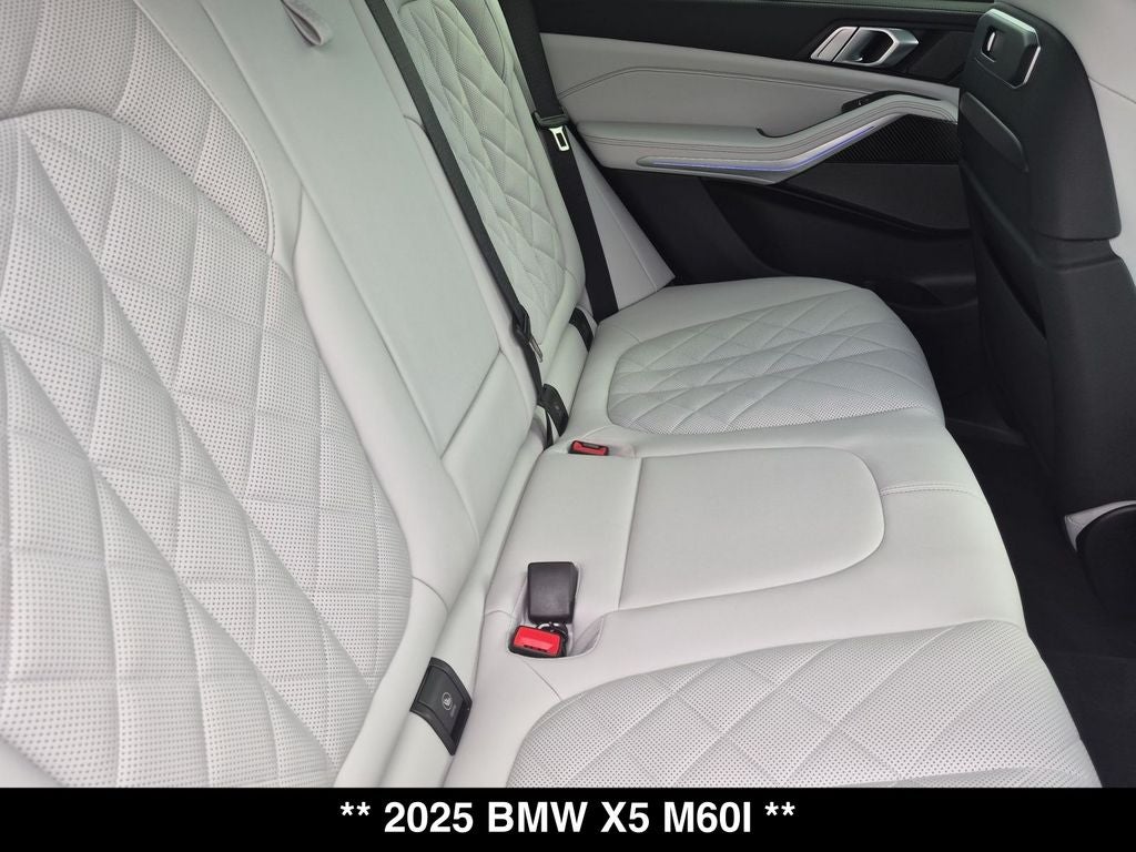 2025 BMW X5 M60i