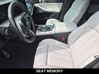 2025 BMW X5 M60i