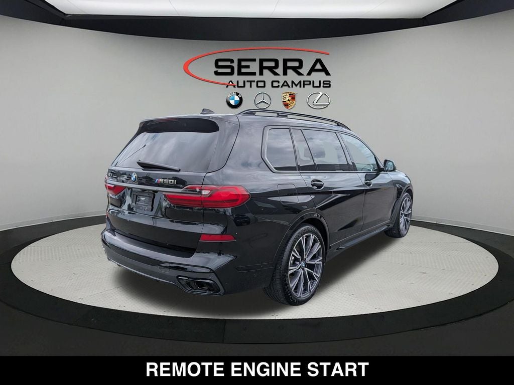 2022 BMW X7 M50i