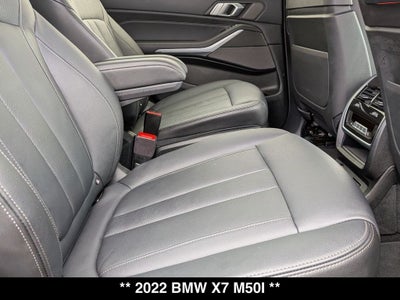 2022 BMW X7 M50i