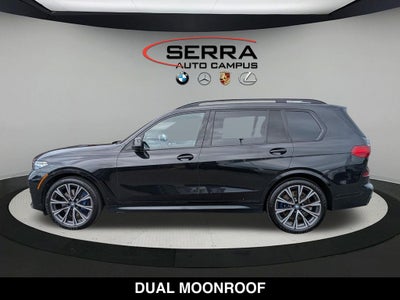 2022 BMW X7 M50i