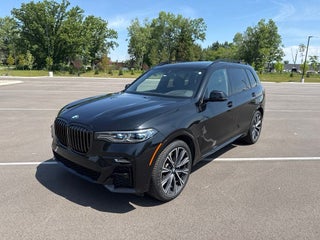 2022 BMW X7 M50i