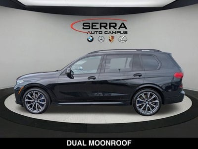 2022 BMW X7 M50i M-Sport