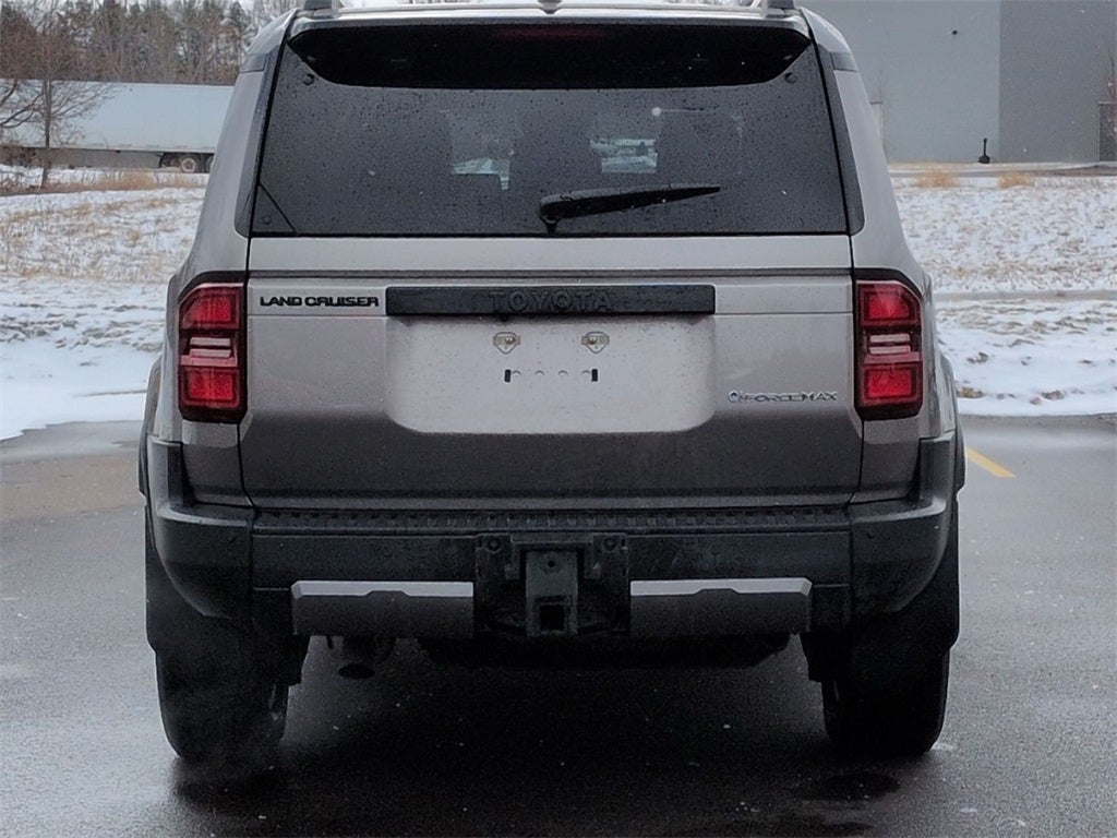 2025 Toyota Land Cruiser Base