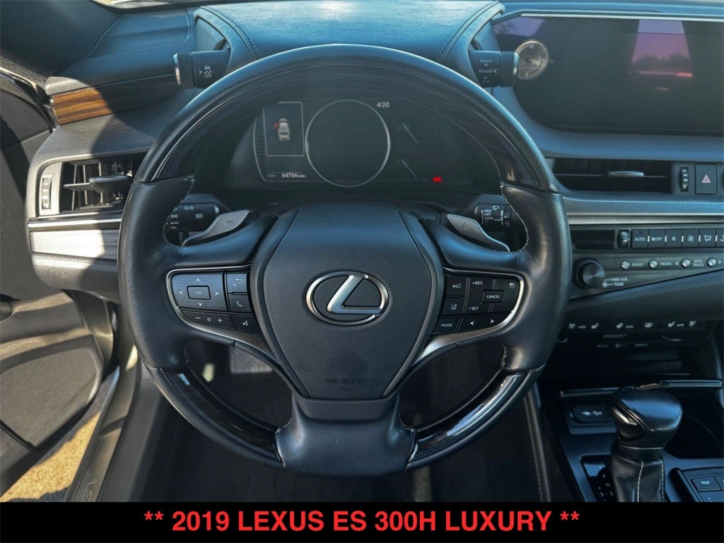 2019 Lexus ES 300h Luxury