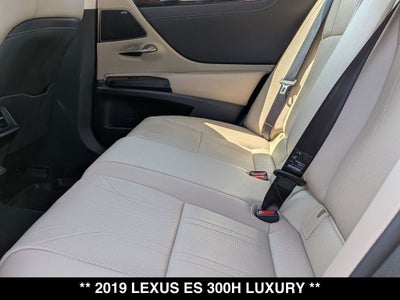 2019 Lexus ES 300h Luxury