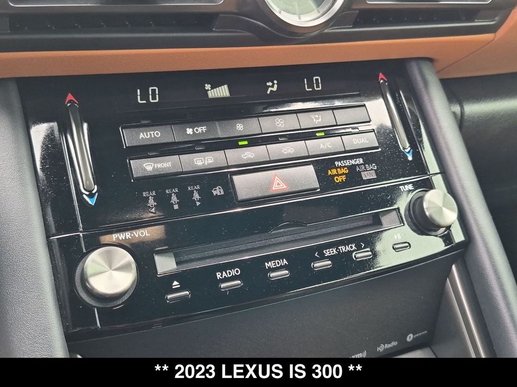 2023 Lexus IS 300
