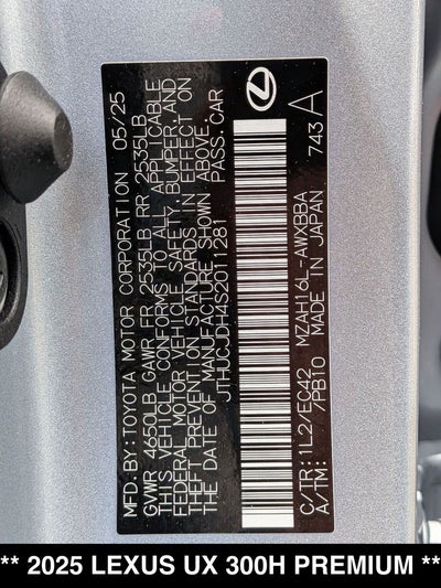 2025 Lexus UX 300h Premium