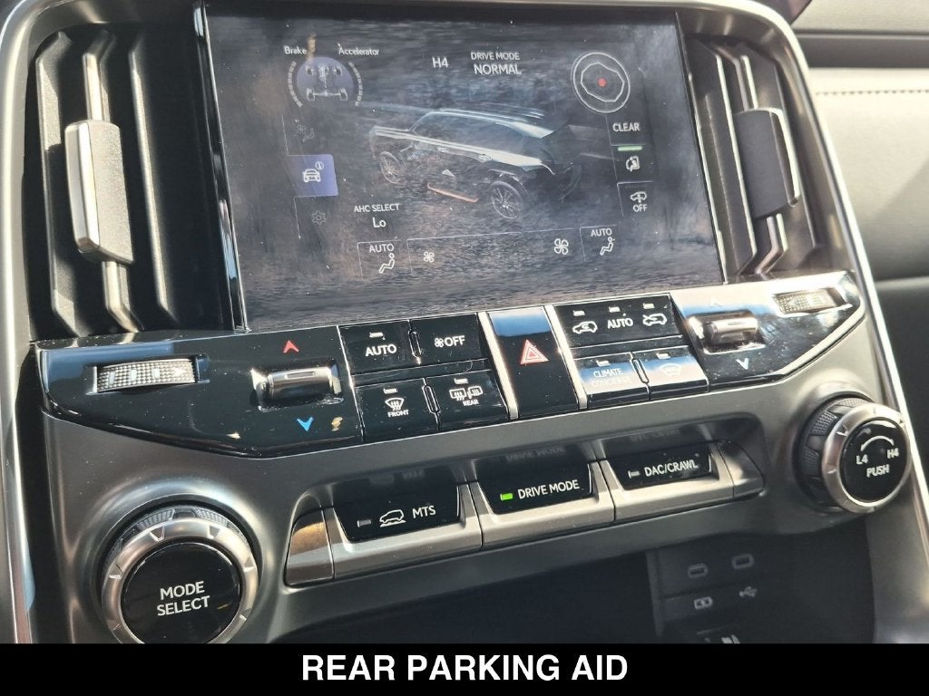 2026 Lexus LX 700h Overtrail