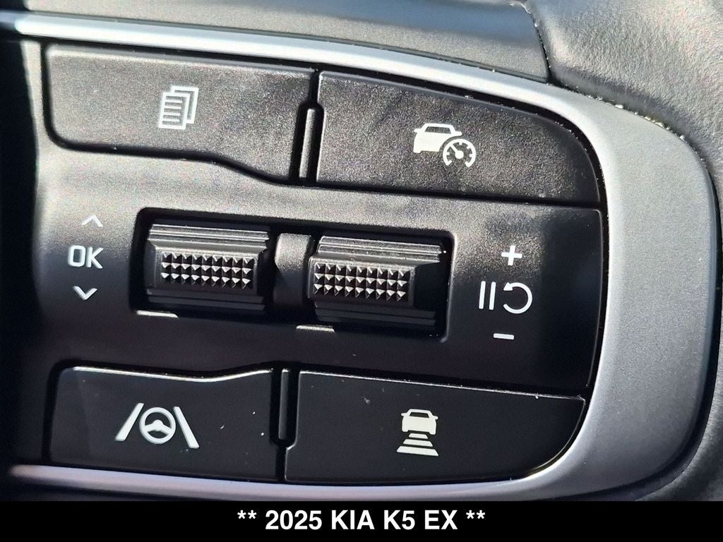 2025 Kia K5 EX