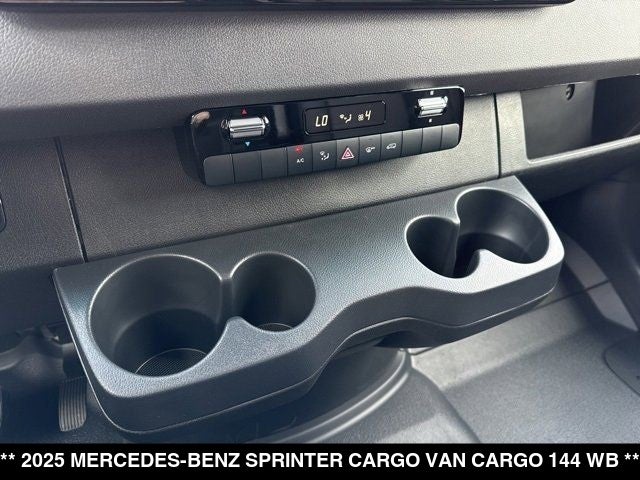 2025 Mercedes-Benz Sprinter 2500 Cargo 144 WB