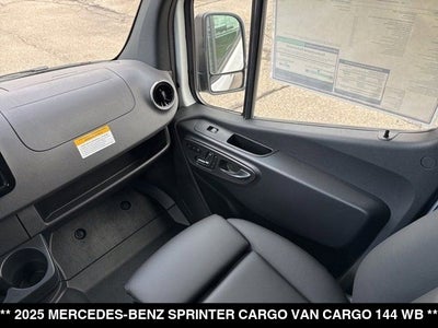 2025 Mercedes-Benz Sprinter 2500 Cargo 144 WB