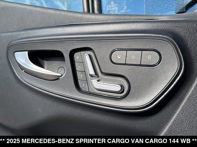 2025 Mercedes-Benz Sprinter 2500 Cargo 144 WB