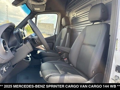 2025 Mercedes-Benz Sprinter 2500 Cargo 144 WB