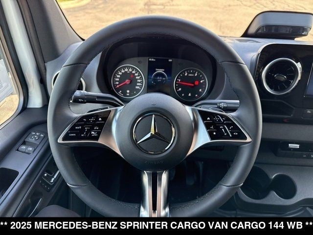 2025 Mercedes-Benz Sprinter 2500 Cargo 144 WB
