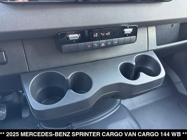 2025 Mercedes-Benz Sprinter 2500 Cargo 144 WB
