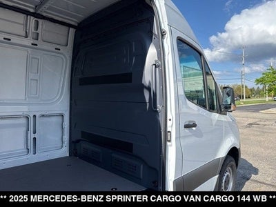 2025 Mercedes-Benz Sprinter 2500 Cargo 144 WB