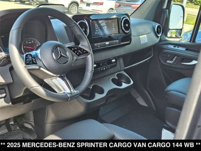 2025 Mercedes-Benz Sprinter 2500 Cargo 144 WB