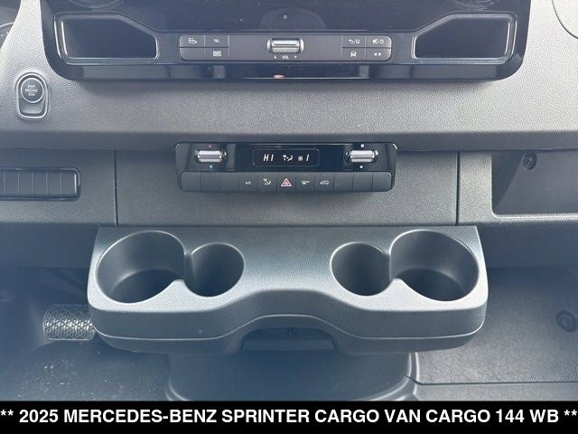 2025 Mercedes-Benz Sprinter 2500 Cargo 144 WB