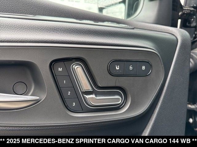 2025 Mercedes-Benz Sprinter 2500 Cargo 144 WB