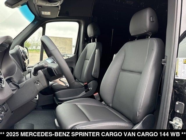 2025 Mercedes-Benz Sprinter 2500 Cargo 144 WB