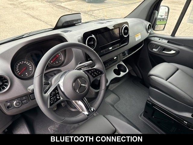 2025 Mercedes-Benz Sprinter 2500 Cargo 144 WB