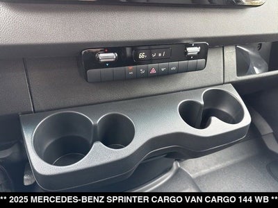2025 Mercedes-Benz Sprinter 2500 Cargo 144 WB