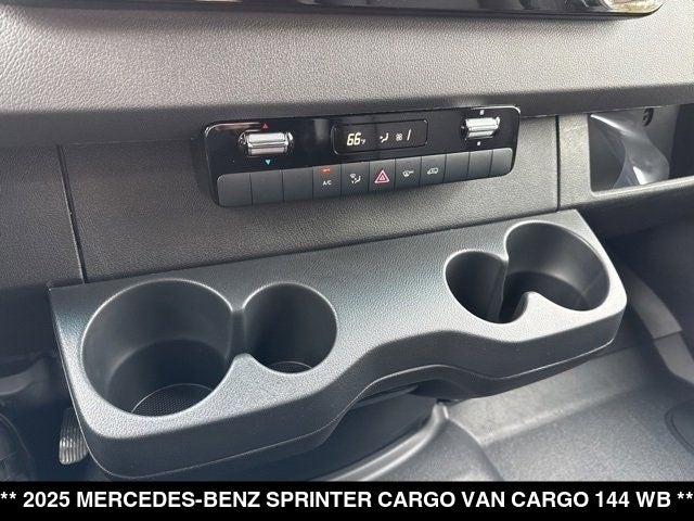 2025 Mercedes-Benz Sprinter 2500 Cargo 144 WB