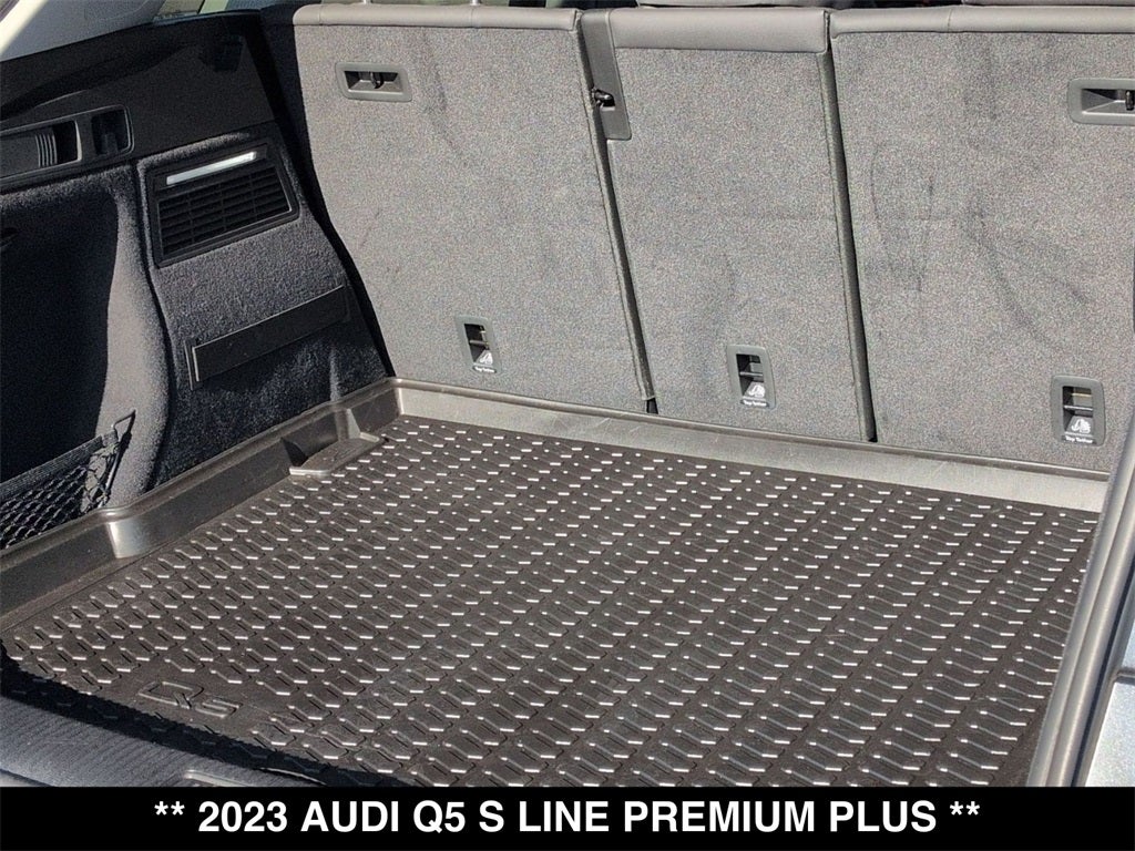 2023 Audi Q5 45 S line Premium quattro