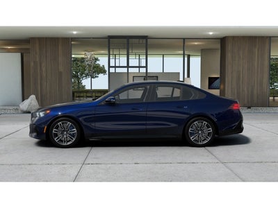 2027 BMW 550e 550e xDrive
