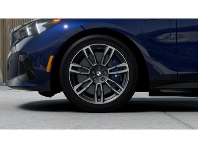 2027 BMW 550e 550e xDrive